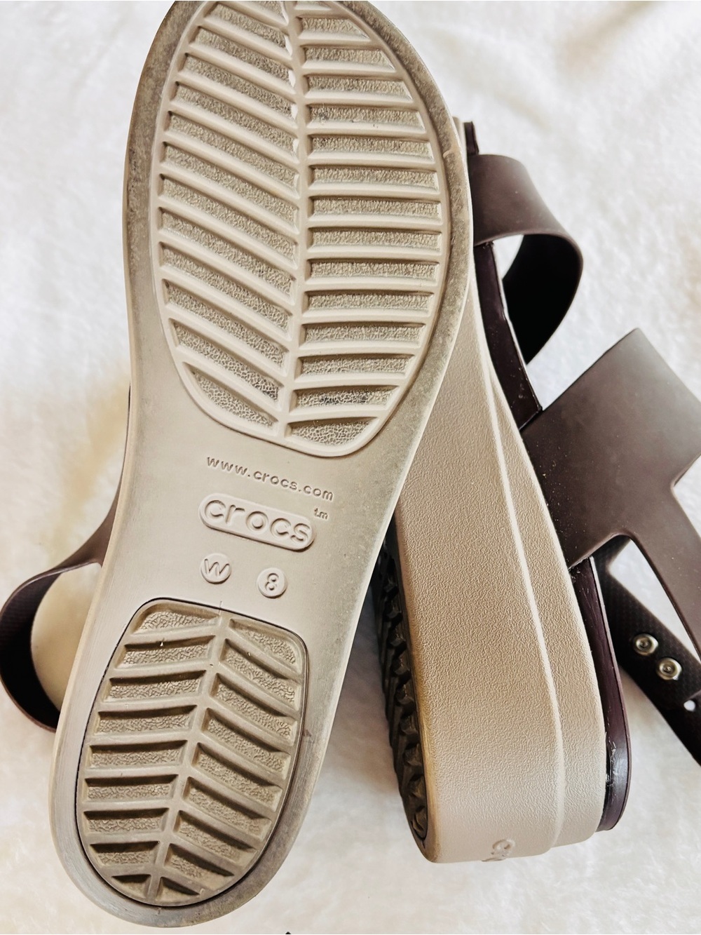 Crocs LiteRide Brooklyn Low Wedge Size 8 Platform Sandals Black Slingback EUC - Picture 8 of 8